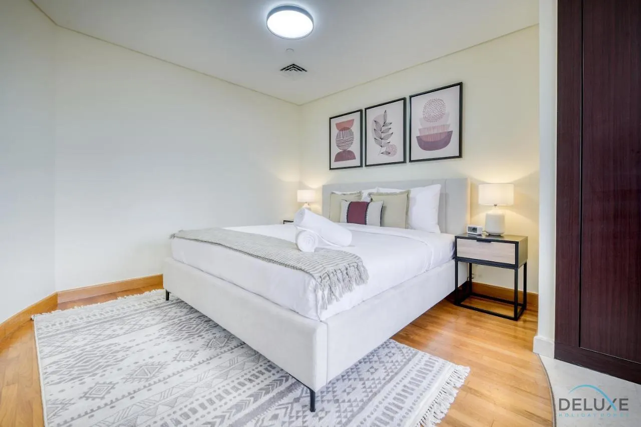 Apartamento Special Offer Stylish 1Br With Pool & City Views By Deluxe Holiday Homes Dubái
