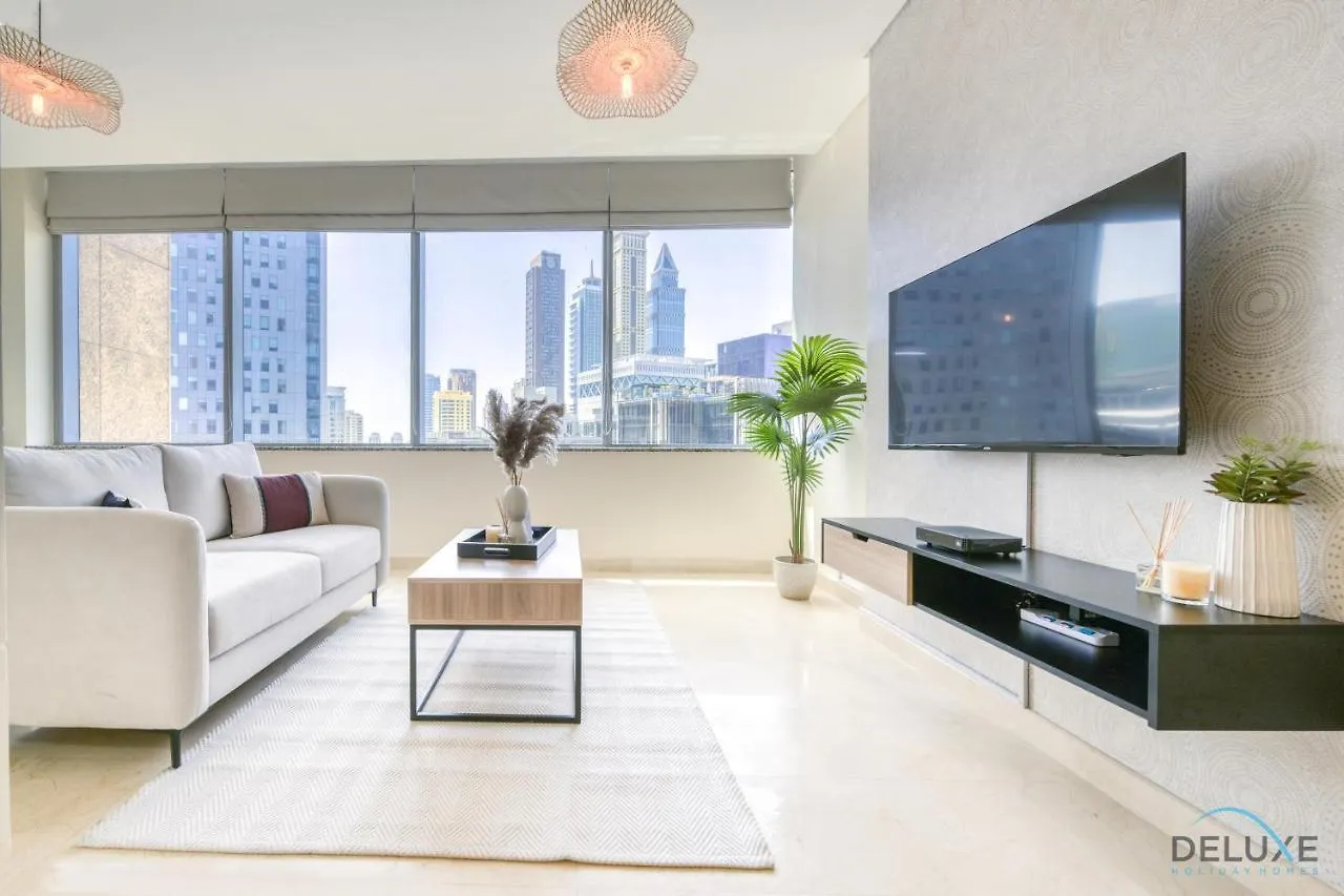 Special Offer Stylish 1Br With Pool & City Views By Deluxe Holiday Homes Dubái