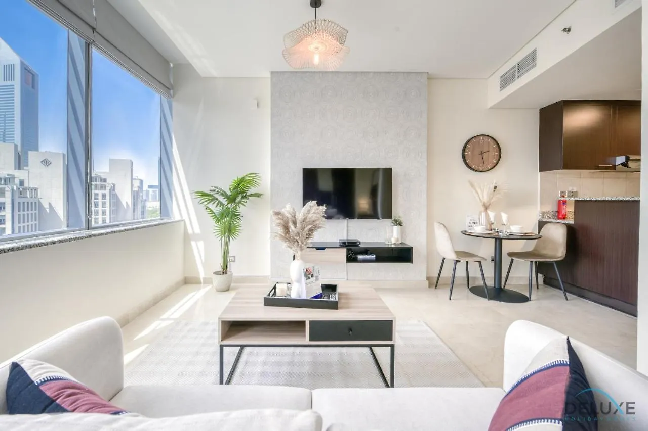 Special Offer Stylish 1Br With Pool & City Views By Deluxe Holiday Homes Dubái Apartamento