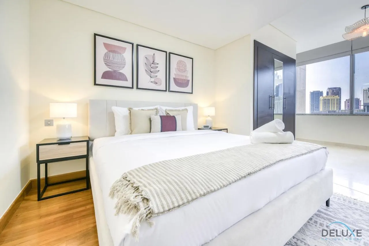 Apartamento Special Offer Stylish 1Br With Pool & City Views By Deluxe Holiday Homes Dubái