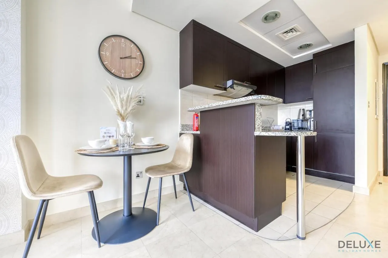 Special Offer Stylish 1Br With Pool & City Views By Deluxe Holiday Homes Dubái Emiratos Árabes Unidos